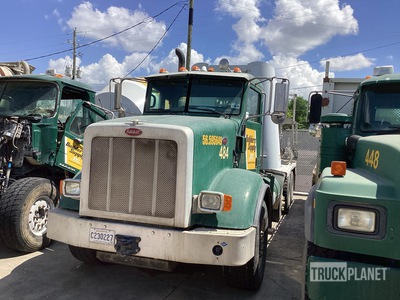 2015 Peterbilt 365 10x4 Mixer Truck