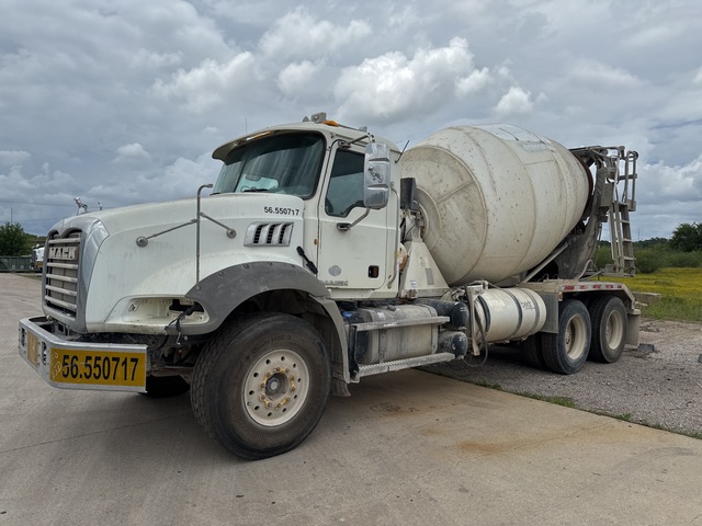 2015 Mack GU813 6x4 Mixer Truck