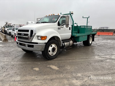 2015 Ford F-750 XL 4x2 S/A Dump Truck