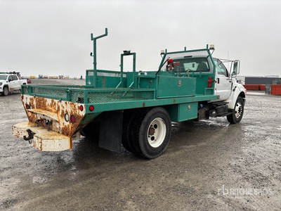 2015 Ford F 750 XL 4x2 Flatbed Truck