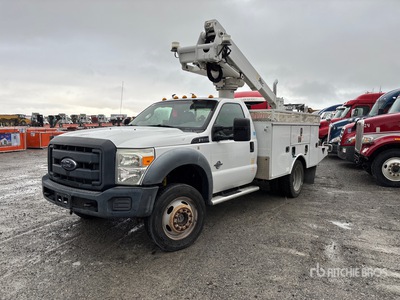 2015 Ford F-550 XL Bucket Truck