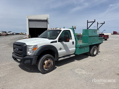 2016 Ford F-550 4x4 Flatbed Truck