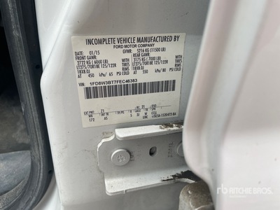 2015 Ford F-350 4x4 Crew Cab Utility Truck