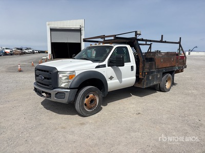 2015 Ford F-450 XL 4x2 Flatbed Truck