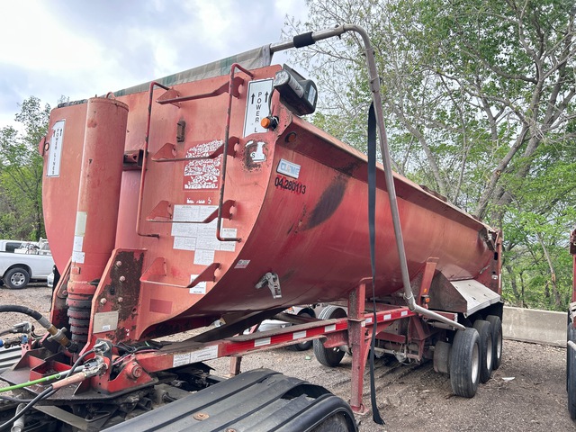 2008 Clement Rockstar 28 ft Tri/A Quarter Frame End Dump Trailer 2008 Clement Rockstar 28 ft Tri/A Quarter Frame End Dump Trailer