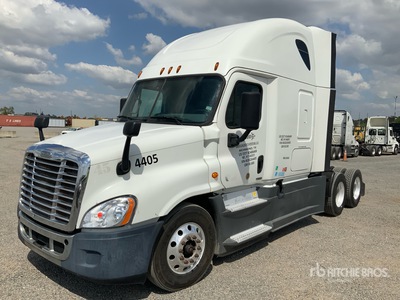 2016 Freightliner Cascadia 125 6x4 Tracteur Routier Couchette