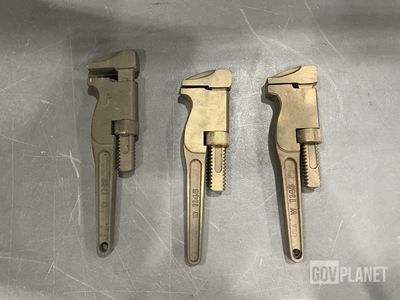 (24) Adjustable Pipe Wrenches