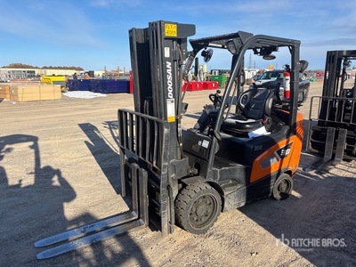 Doosan GC30S-9 5500 lb Cushion Tire Forklift