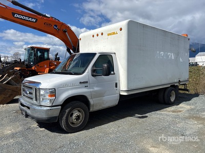 2019 Ford E-450 Econoline 4x2 Van Truck
