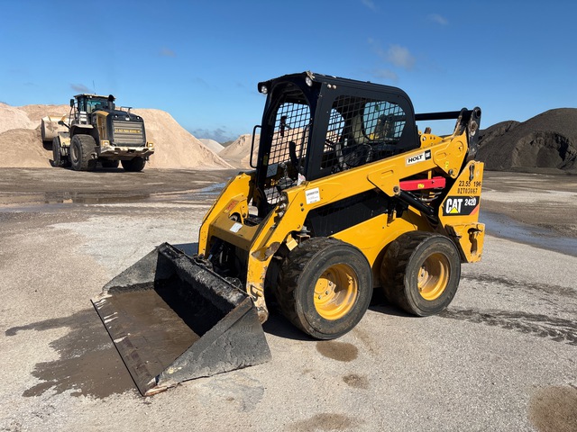 2017 Cat 242D Skid Steer Loader 2017 Cat 242D Skid Steer Loader