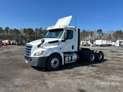2018 Freightliner Cascadia 126 6x4 T/A Day Cab Truck Tractor