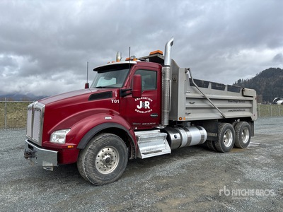 2018 Kenworth T800 6x4 T/A Dump Truck