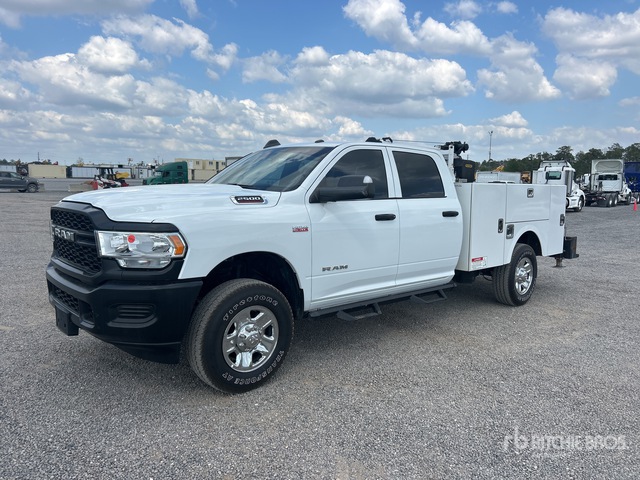 2022 Ram 2500 4x4 Crew Cab Utility Truck