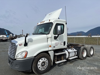 2017 Freightliner Cascadia 6x4 T/A Day Cab Truck Tractor