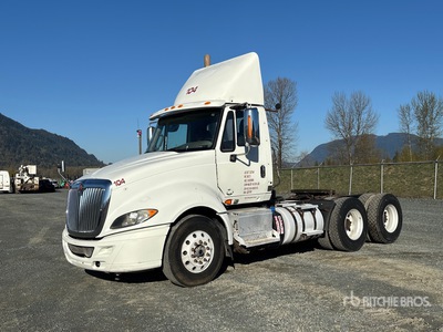 2015 International Prostar 6x4 T/A Dagcabine Trekker