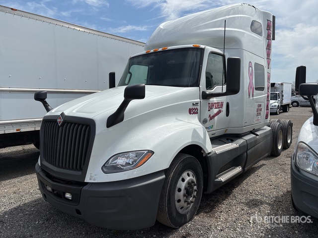 2021 International LT625 6x4 T/A Sleeper Truck Tractor