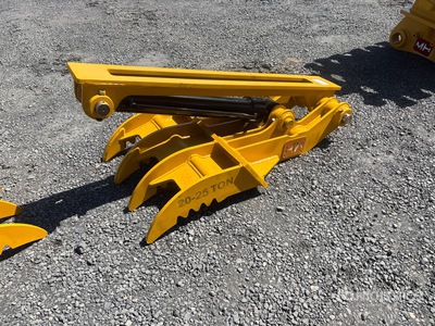 2026 HW THUMB20-25H 30 in Hydraulic Excavator Thumb - Fits Cat 320, 325 / 20 - 25 ton (Unused)