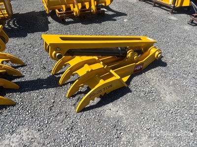 2026 HW THUMB20-25H 30 in Hydraulic Excavator Thumb - Fits Cat 320, 325 / 20 - 25 ton (Unused)