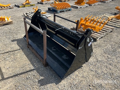 2026 GIYI GY-KH72F 72 in Multi-Purpose Skid Steer Bucket (Unused)