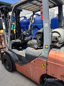 2016 Toyota 8FGU30 Forklift (Inoperable)