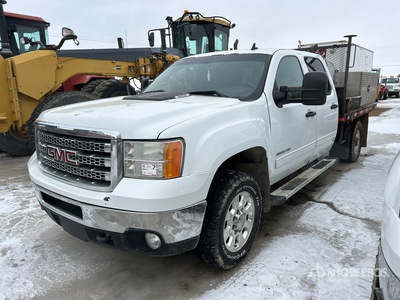 2013 GMC Sierra 3500HD SLE 4x4 Crew Cab Table Top Truck