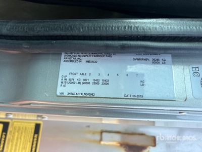 2020 International HX620 8x4 Tri/A Camión dumper