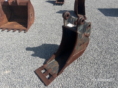 12 in Digging Excavator Bucket - Fits John Deere 75G