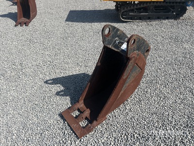 Case 12 in Digging Backhoe Rear Bucket - Fits Case 580M
