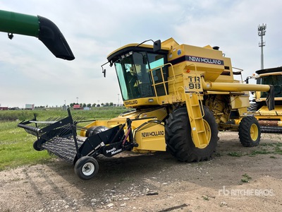 1996 New Holland TR98 Combine Harvester