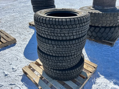 Quantity of (4) General GRABBER 275/65R18 Équipements pour pneus