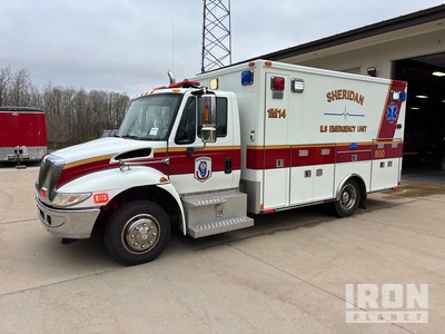 2006 International 4300 4x2 Ambulance