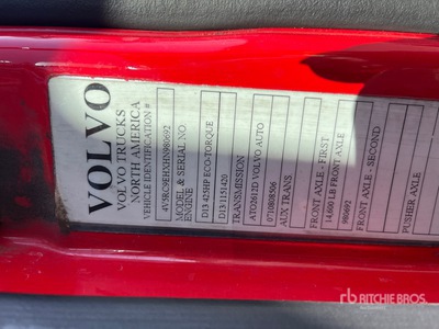 2017 Volvo VAH Camion transporteur de voitures