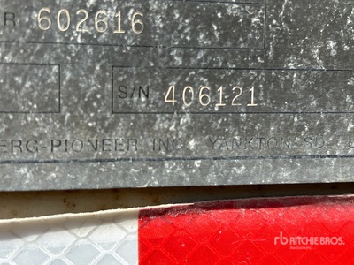 Kolberg 33-36150 36 in x 150 ft Portable Telescopic Radial Stacking Conveyor