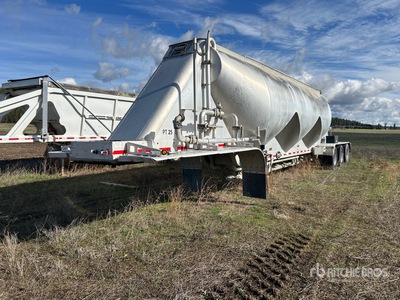 2012 MAC 1250 cft Tri/A Pneumatic Bulk Trailer