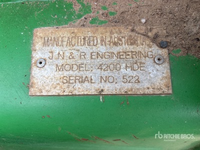 2015 JNR Engineering 4200 HDE 4 Tire Ejector Pull Scraper