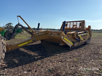 2018 K-TEC 1233 4 Tire Ejector Pull Scraper