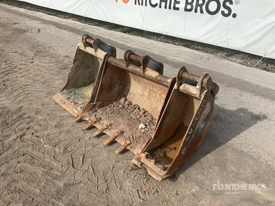Quantity of (3) Digging 900mm,600mm,300m Excavator Bucket