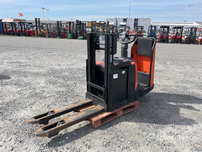 2016 BT SPE200DN Elektro-Hochhubwagen