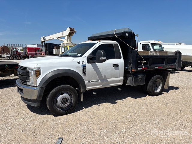 2019 Ford F-550 XL 4x4 Dump Truck