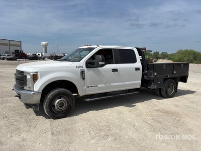 2019 Ford F-350 XL 4x4 Crew Cab Flatbed Truck