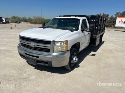 2008 Chevrolet Silverado 3500HD 4x2 Flatbed Truck