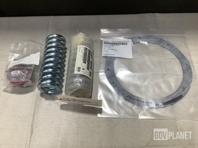 (5) Helical Compression Springs, (4) Machine Thread Plugs & Assorted Items