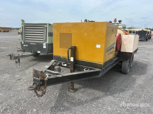 2014 Vermeer LP533DT T/A Vacuum Excavation Unit