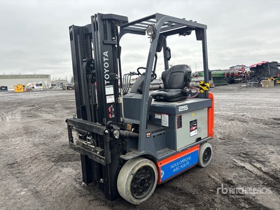 2021 Toyota 8FBCHU25 4850 lb Carretilla Elevadora Eléctrica