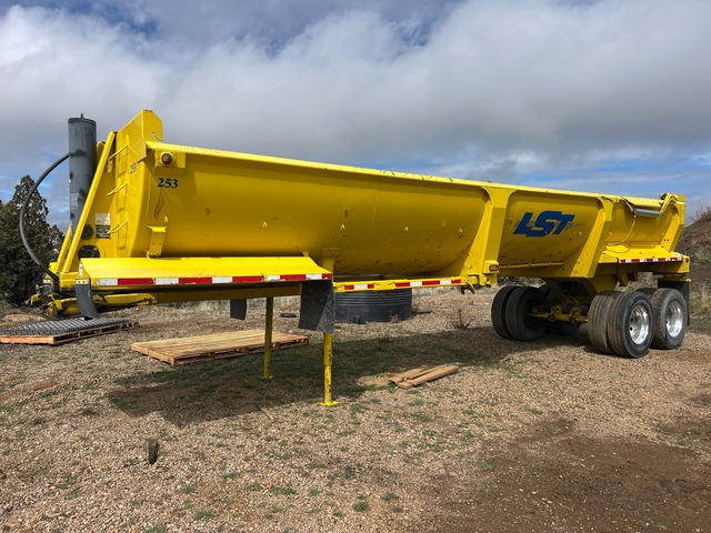 2004 Ranch T/A End Dump Trailer