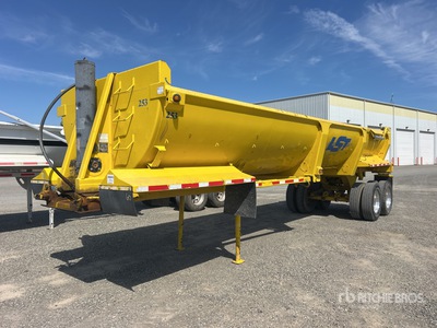 2004 Ranch 32 ft T/A Remorque à benne basculante arrière