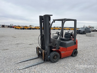 2003 Heil FG30 2300 lb Pneumatic Tire Forklift