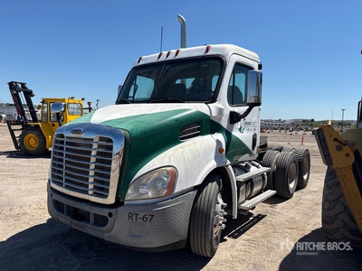 2012 Freightliner Cascadia 113 6x4 Tracteur Routier