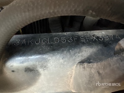 2015 Freightliner Cascadia 125 6x4 T/A Day Cab Truck Tractor