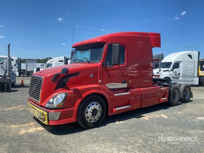 2007 Volvo VNL 6x4 T/A Sleeper Truck Tractor